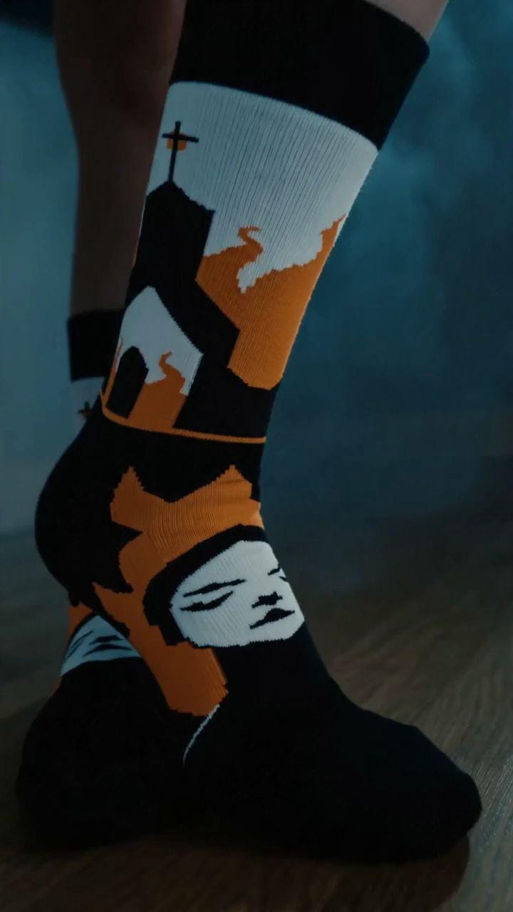 BURNING TEMPLE Socks